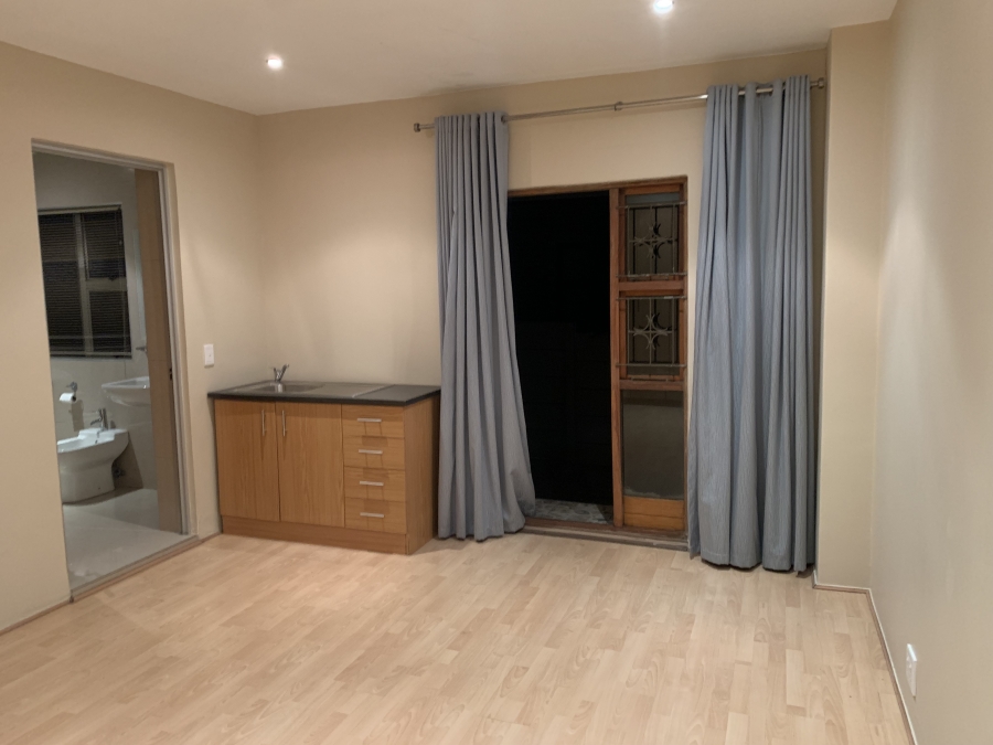 To Let 1 Bedroom Property for Rent in Rouxville Western Cape